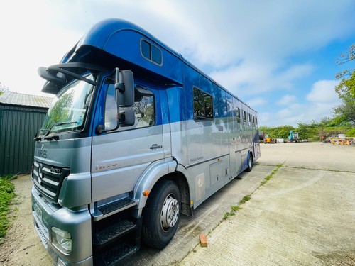 Mercedes horse box - hgv,