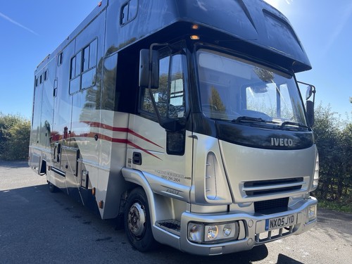 Iveco aaquine horsebox lorry - iveco,